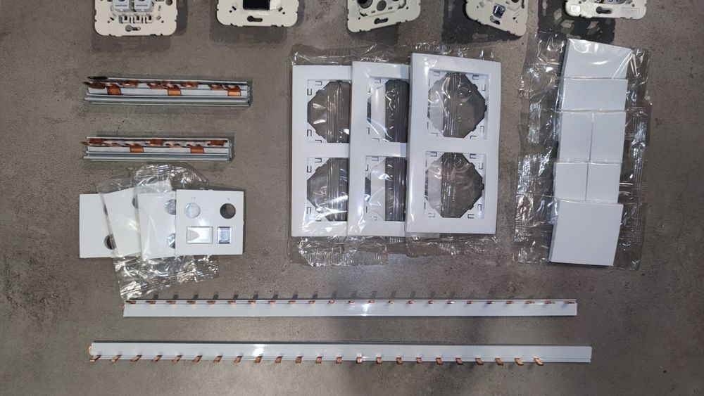 Material Elétrico_ Tomada, Disjuntor, Diferencial Trifásicos_ Outros