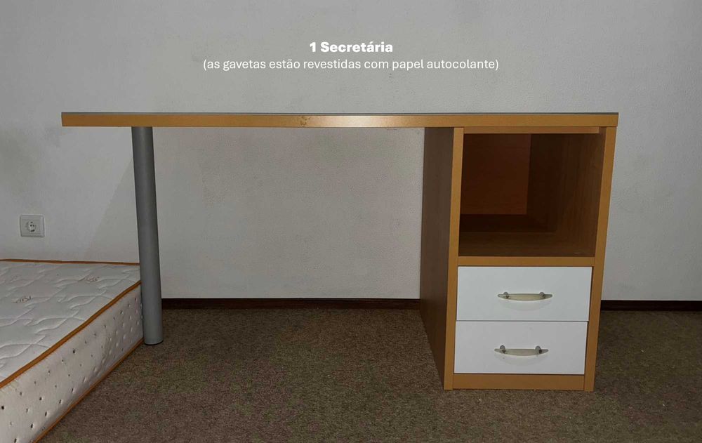 quarto juvenil: cama, roupeiro, secretária, 2 mesinhas, prateleira