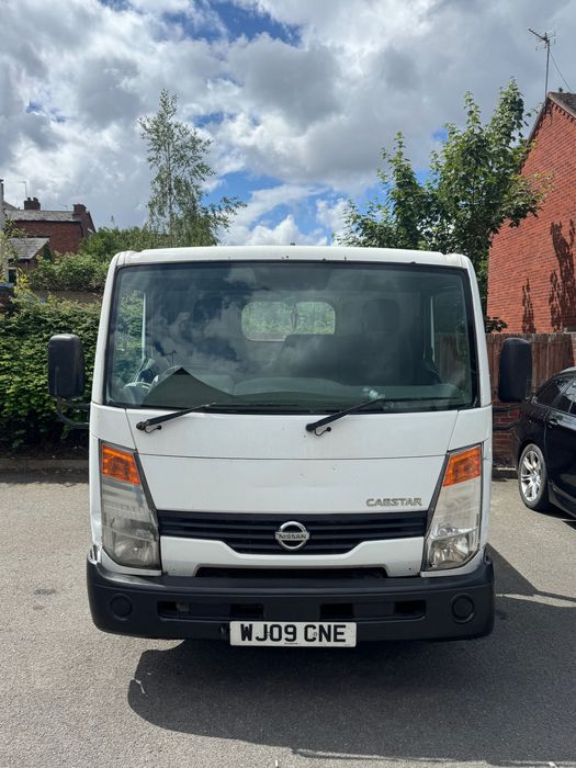 Nissan Cabstar 35.13 130cv 2009