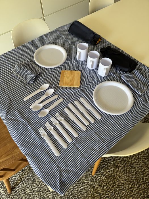 Mochila de picnic com utensilios