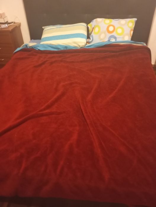 Cama casal com colchão