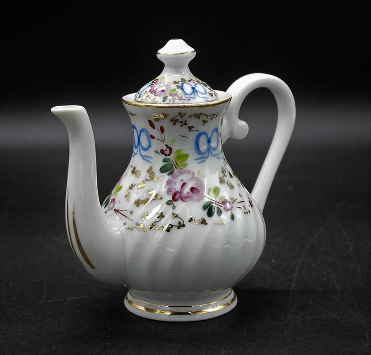 Serviço de chá em porcelana da Vista Alegre
