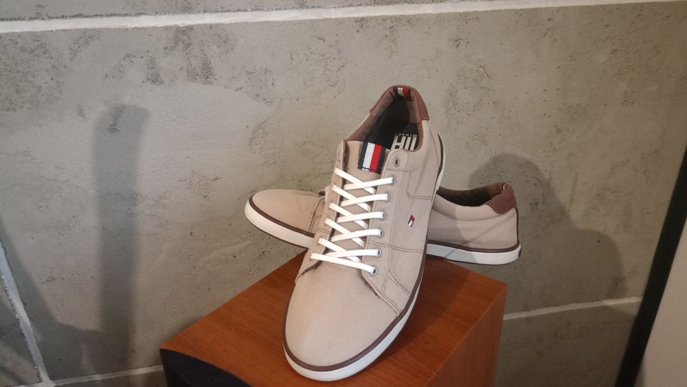 Tommy Hilfiger Męskie trampki Cobblestone FM01536 wkładka 28 cm