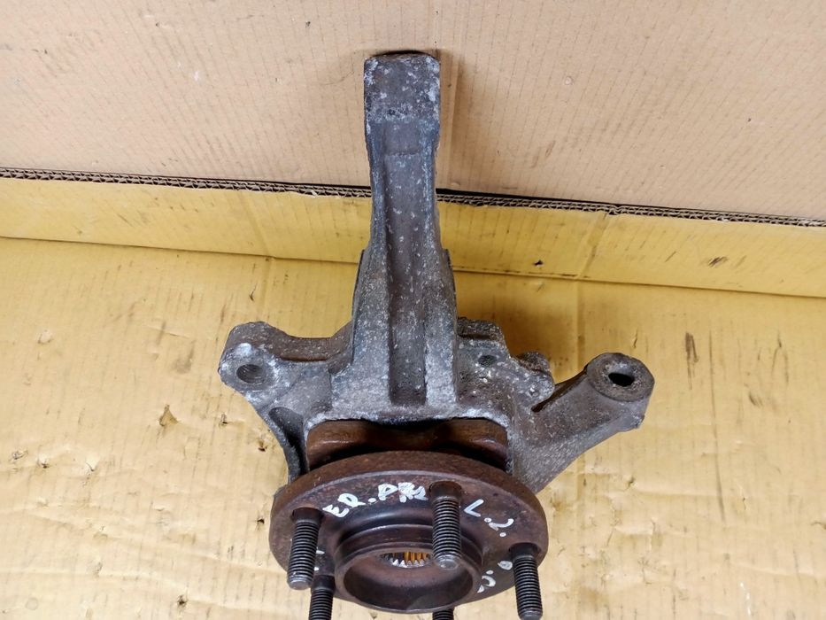 Stan BDB zwrotnica z piastą Kompletna przód LEWY Voyager IV 4 2.5Crd