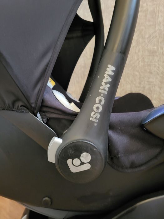 Maxi cosi cabriofix + baza family fix