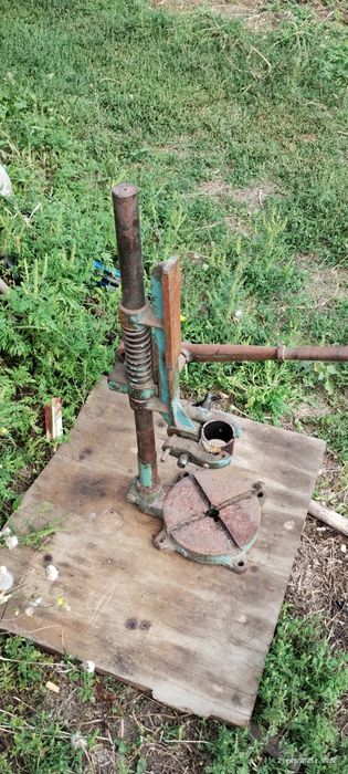 Стійка під дрель.Єлектродвігатель.