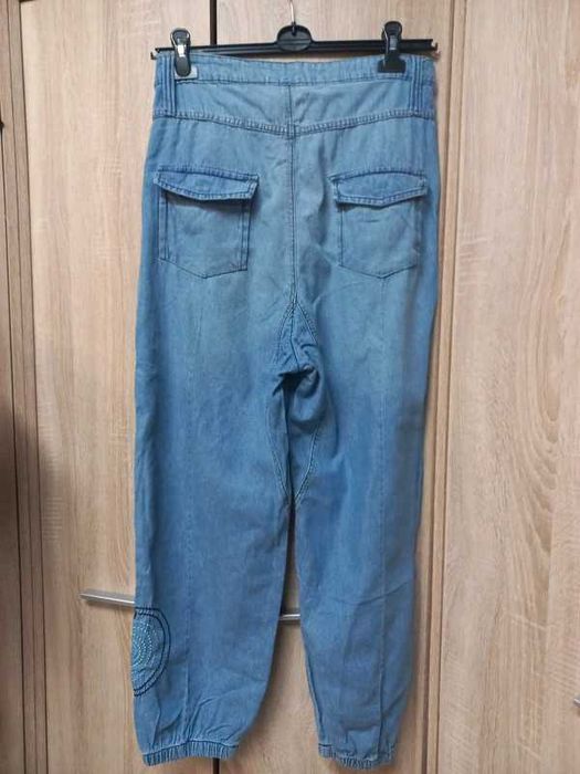 Spodnie obniżony krok hafty cienki jeans r. XS-S