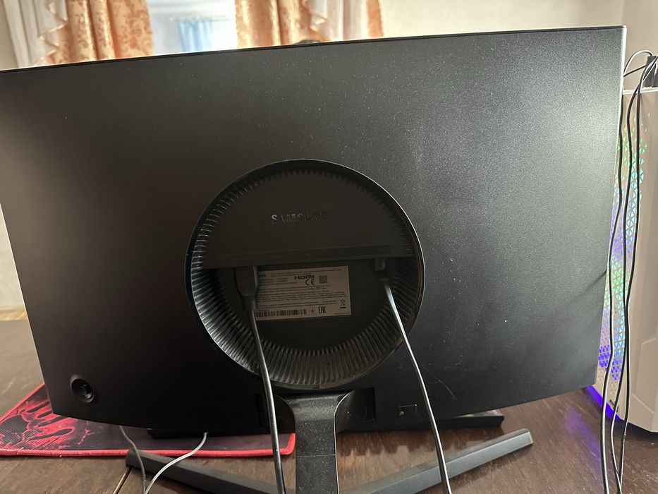 Samsung odyssey CRG5 24 дюйма