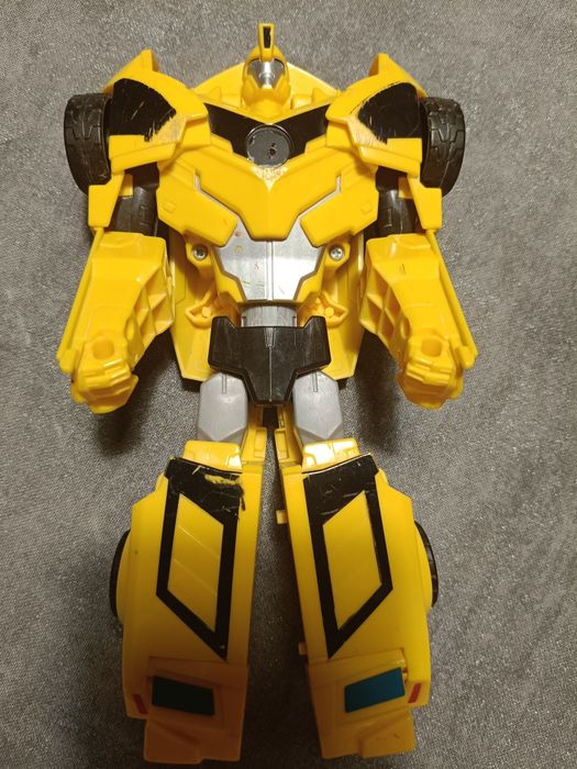 Transformers hasbro bumblebee