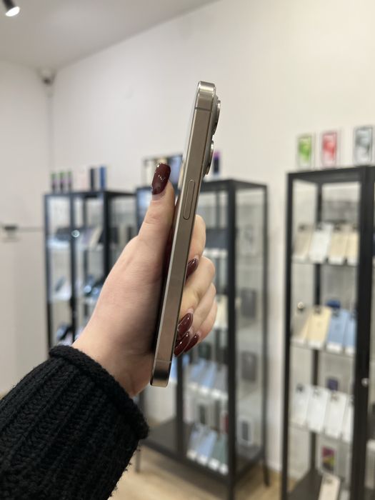 Telefon iPhone 15 PRO 256GB Szary Apple Gwarancja iTrade