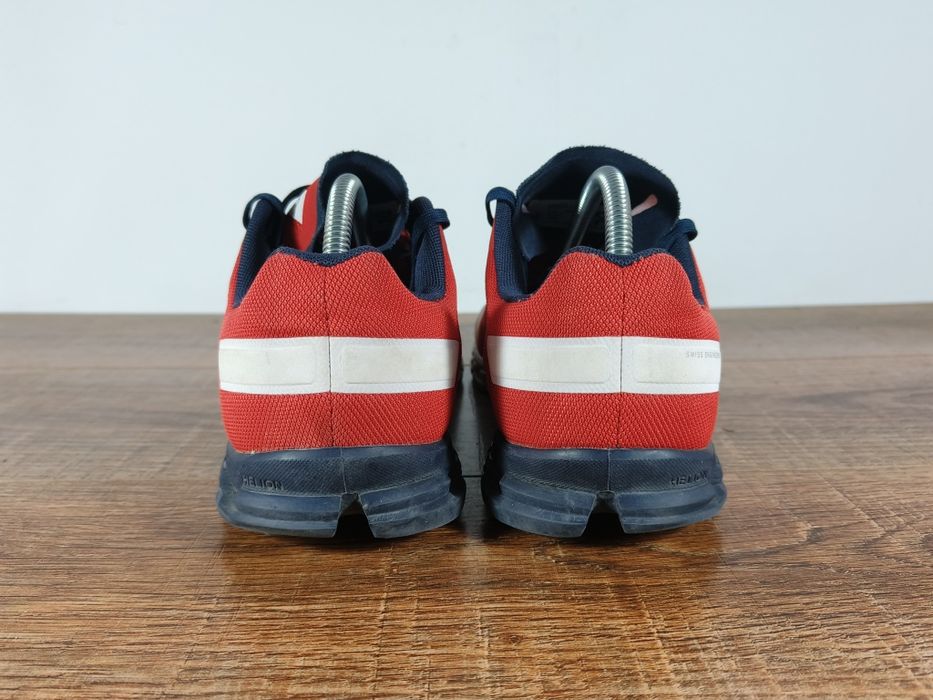 Кросівки On Running Swiss Engineering