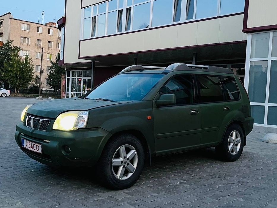продам Nissan X-trail 2,2 дизель