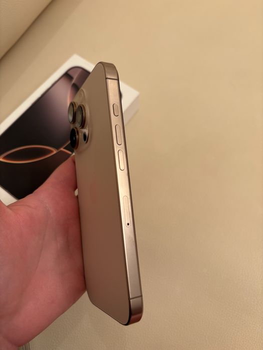 iPhone  16 Pro ідеальний