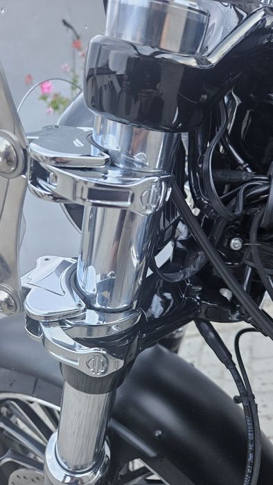Szyba Harley Davidson FXBR FXBB Softaila