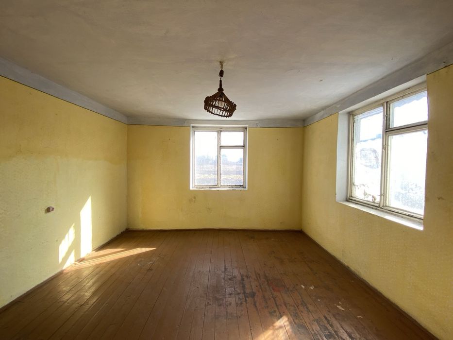 Продам будинок на вул.Довбуша