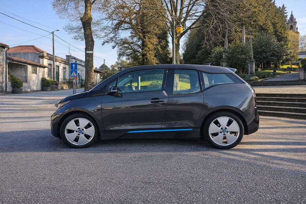 Bmw i3 REX cinza