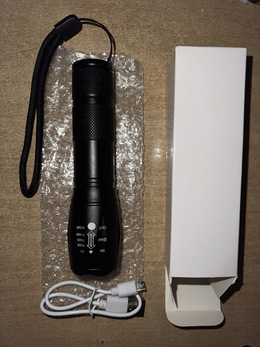 Ліхтарик ручний тактичний SWAT BL-8626-XPE