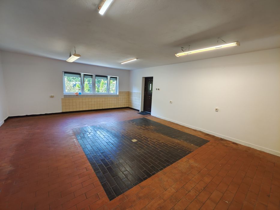 Lokal 40m2 pod działalność usługową