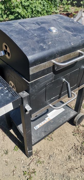 Churrasqueira semi nova
