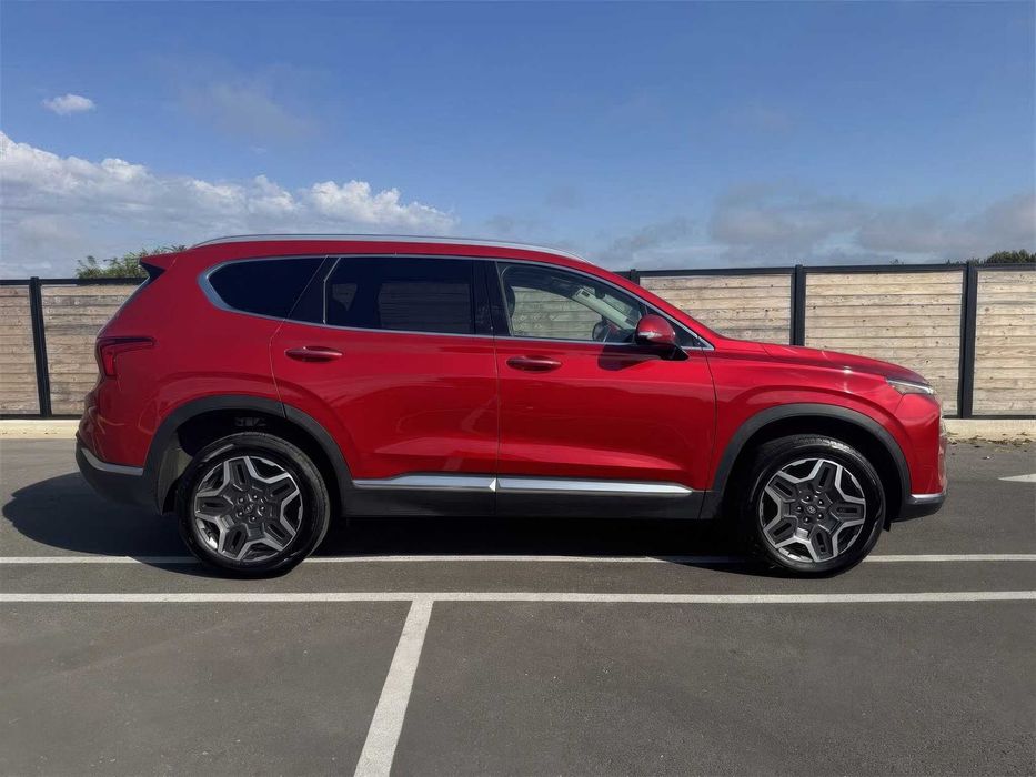 Hyundai Santa Fe Limited      2022