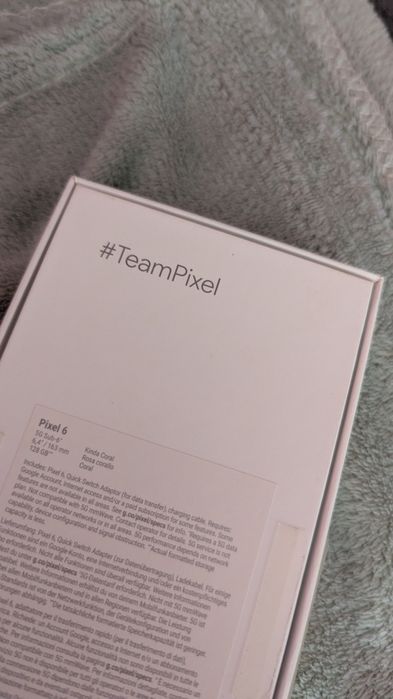 telefon Google Pixel 6 128 GB różowy koralowy