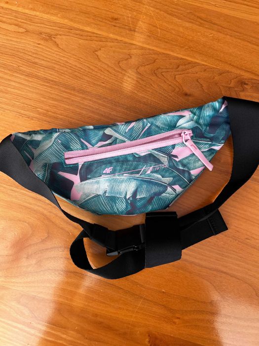 Nerka/saszetka sportowa 4F