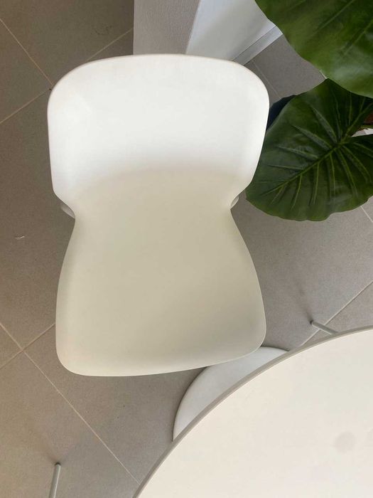 Mesa IKEA DOCKSTA + 4 Cadeiras Brancas | Como Nova | Conjunto Completo