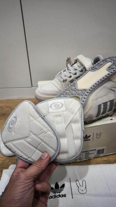 Sapatilhas Adidas x Bad Bunny