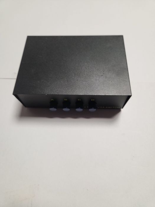 Comutador VGA como novo
