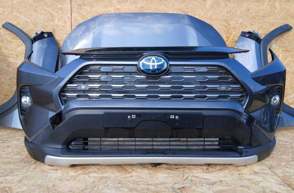 TOYOTA RAV4 V 2018-2024 Бампер передній