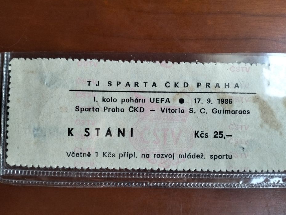 Antigo bilhete Sparta Praga - Vitória de Guimarães (1986)