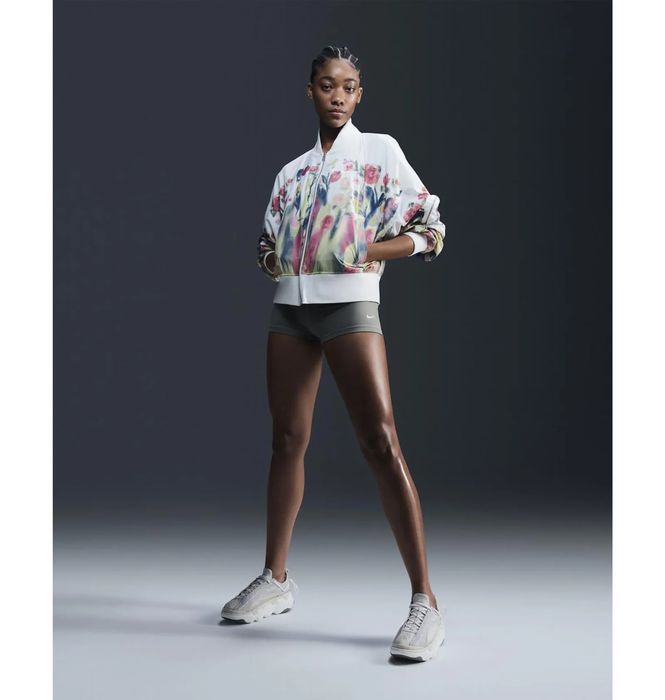 Куртка Nike Sportswear Artist Collection Bomber оригінал HF4687-133