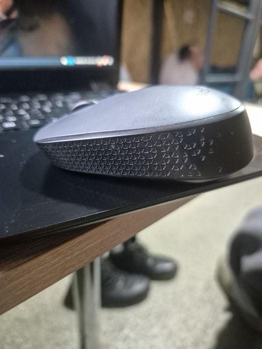 Бездротова комп'ютерна мишка Logitech M170