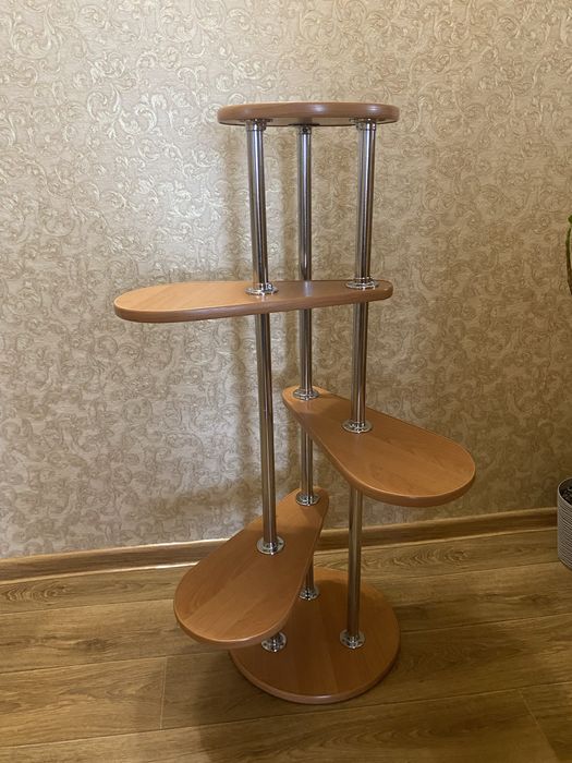 Підставка під вазони підлогова