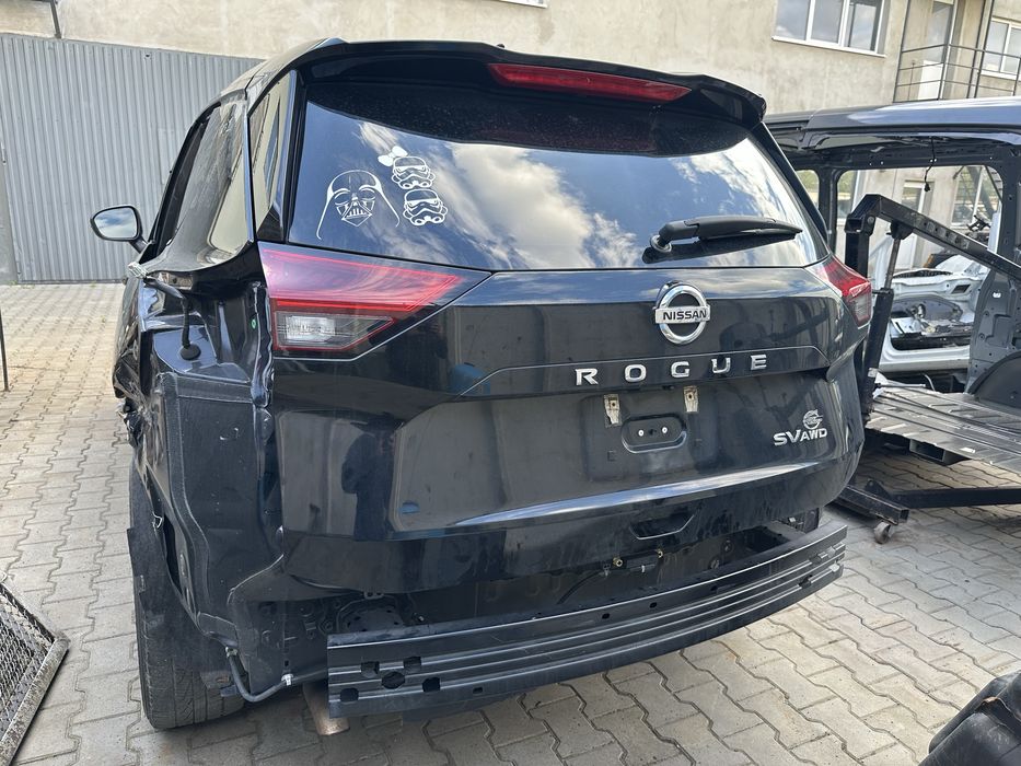 Підсилювач бампера задній передній Рог т33 Rogue t33 ляда двері кузов зеркало