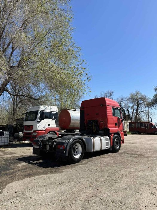 Автомобіль МАН TGX 440