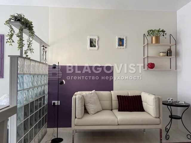 Продам ЖК Медовий 32 м с ремонтом   Кадетский Гай 10 .