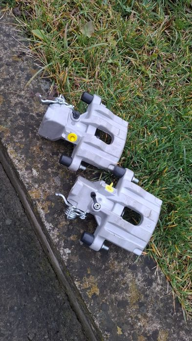 Гальмівний супорт Nissan Primera P12, WP12