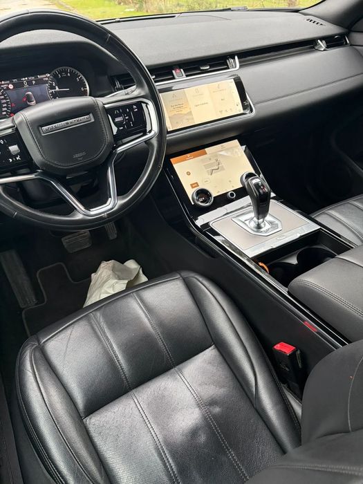 Land Rover Range Rover Evoque P300e R-Dynamic SE