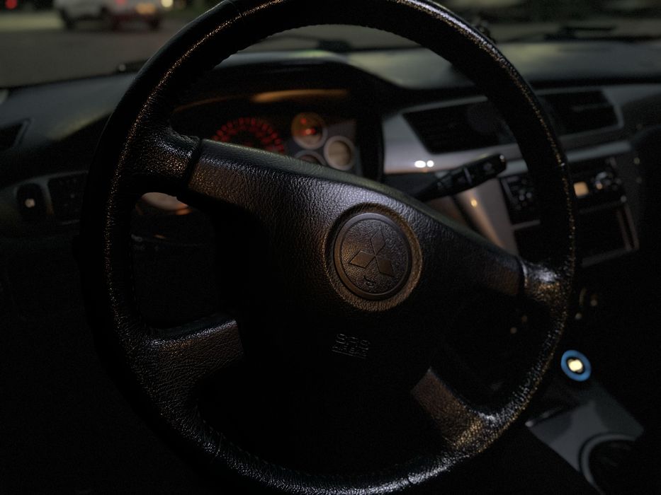 Lancer 9 1.6 бензин