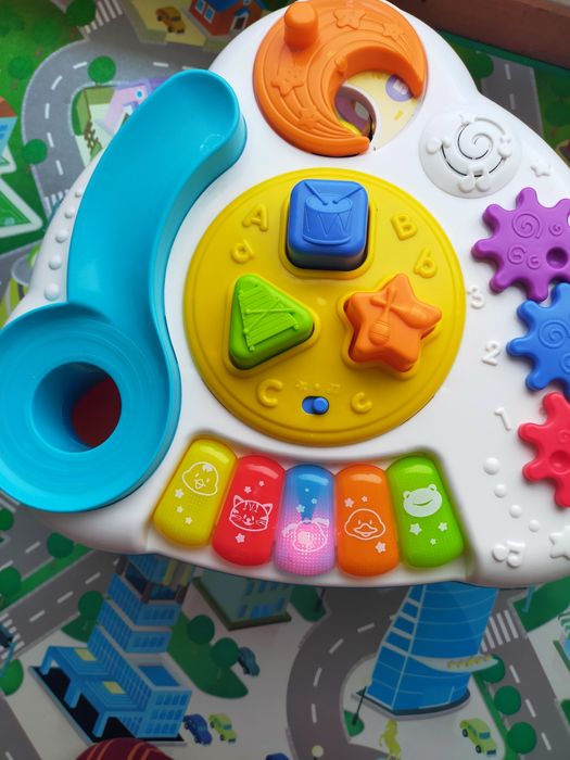 Mesa de atividades bebé