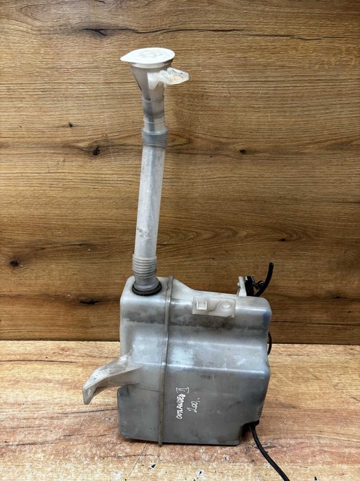 Zbiorniczek spryskiwaczy Mitsubishi Outlander II