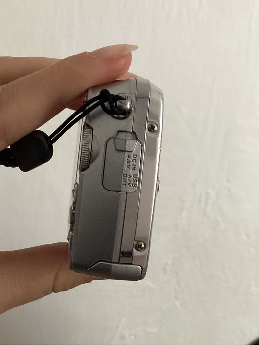 цифрова компактна камера Olympus μ 760 (Stylus 760)