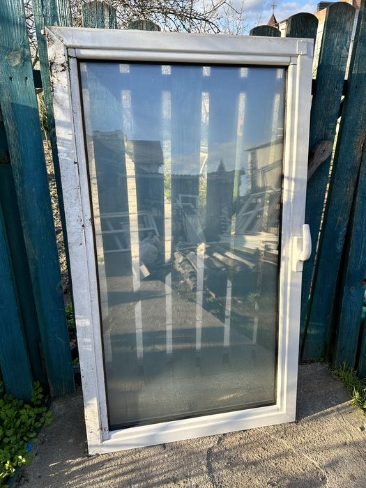 Рама оконная со стеклом 2 шт