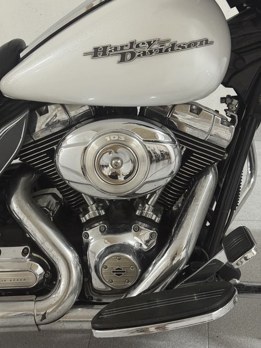 Harley davidson street glide 1690