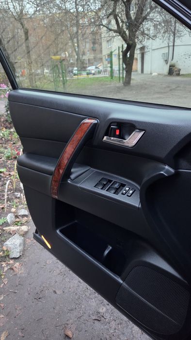 Toyota Highlander 2013