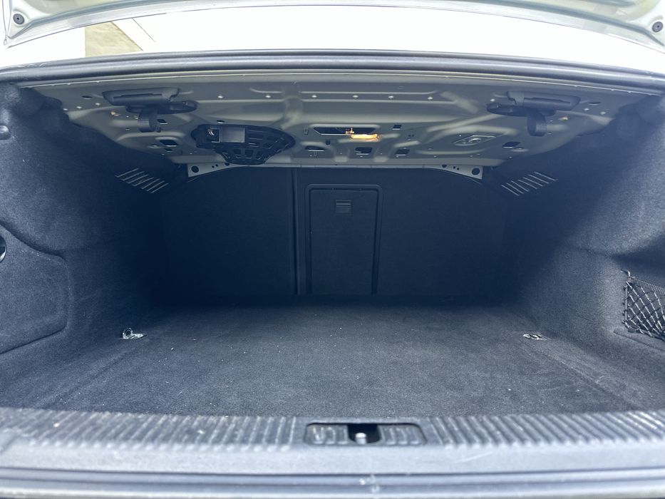 Продам автомобіль audi