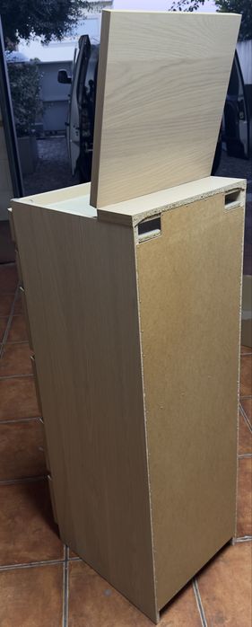 Comoda IKEA com 5 gavetas - efeito carvalho