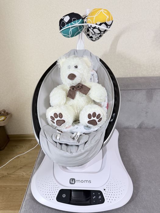 Укачивающий центр 4Moms Mamaroo,без ньюансов,состояние идеальное.