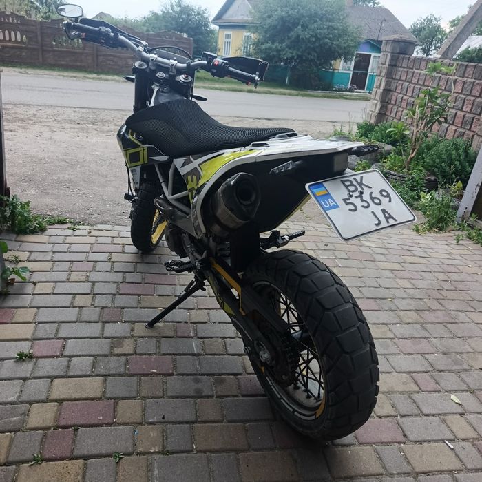 Продам Husqvarna 701